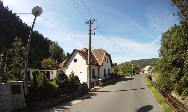 Penzion Pod Vejmutovym Lesom Kremnica Buitenkant foto