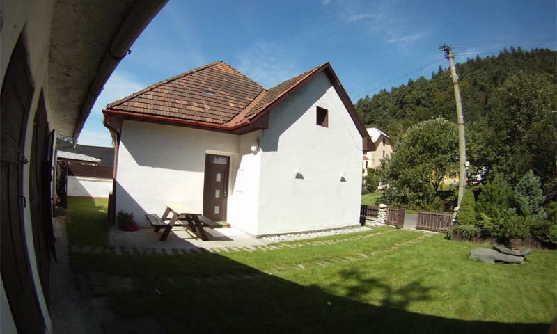Penzion Pod Vejmutovym Lesom Kremnica Buitenkant foto